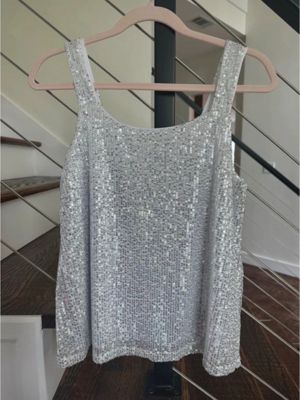 Silver Sequin Tank Top M Iridescent Sparkle Scoop Neck Lined Party
Holiday Cami